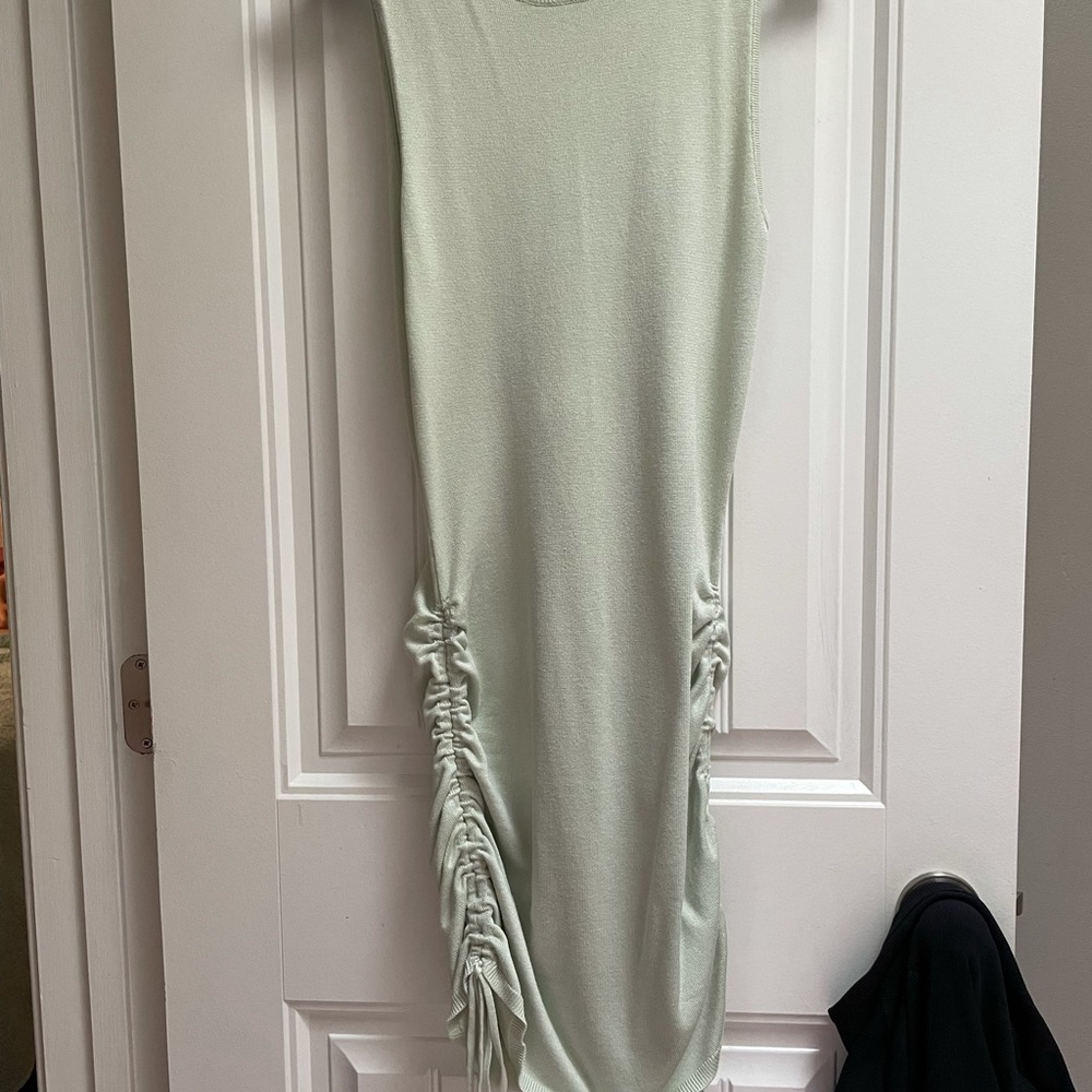 Abercrombie side clinch midi dress